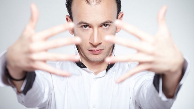 A Pantelleria, il grande pianista armeno Ashot Khachaturian in concerto per la ricerca sulla fibrosi cistica