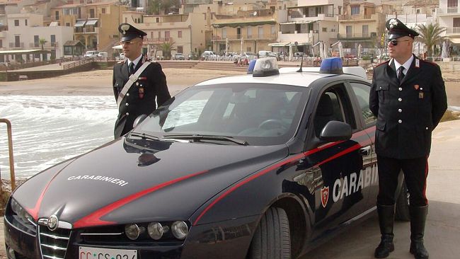 Maltrattamenti in famiglia: due denunciati dai carabinieri a Castelvetrano