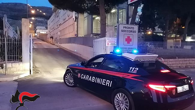 ​Trapani, carabinieri scortano donna incinta che partorisce in macchina