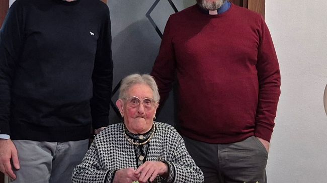 castellammare-compie-102-anni-antonina-cruciata