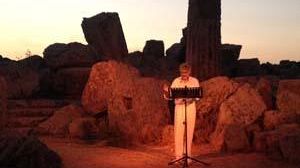 Un Leopardi “confidential” ne “L’Infinito Giacomo” interpretato dal maestro Pambieri