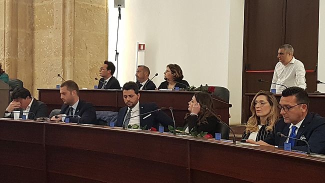 Mazara, oggi Consiglio comunale “rovente”. Nasce gruppo “Psi-Italia Viva” che rompe M5S e Futuristi e rafforza la variegata maggioranza del Sindaco Quinci. Il consigliere Antonio Colicchia prossimo assessore?