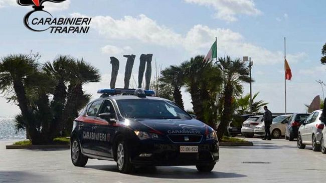 Mazara, 33enne, percettore di reddito di cittadinanza, sorpreso e arrestato da un carabiniere per tentato furto