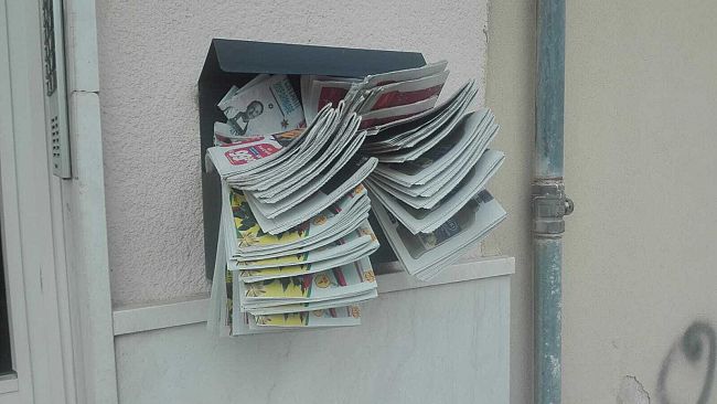 Trapani, torna il volantinaggio selvaggio e le strade sono nuovamente sporche