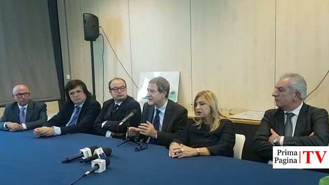 VIDEO – Musumeci: “Dobbiamo vincere questa sfida. Chiedo maggiore collaborazione ai comuni e agli imprenditori”