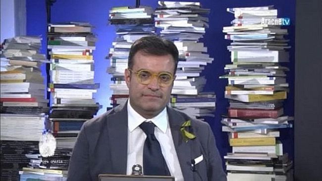 Assistente parlamentare vicino ai boss veicolava informazioni dalle carceri. Arrestato un saccense