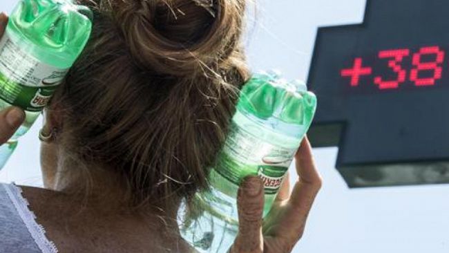 Caldo record e allerte estreme in tutta Italia: 18 città con bollino rosso, Sicilia compresa