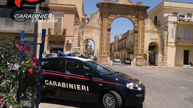 Castelvetrano: estorsione e occupazione abusiva di immobile per un cittadino straniero deferito