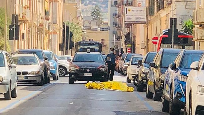 Trapani, colto da malore in strada: morto un anziano