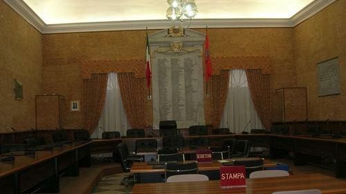 Presidente Sturiano. Interrogazione con richiesta di risposta scritta sulla Gestione degli impianti sportivi di proprietà comunale.