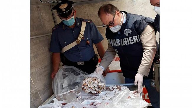 Salemi, controlli congiunti dei Carabinieri del Nas e Nil: 1 denuncia e sanzioni per oltre 16 mila euro