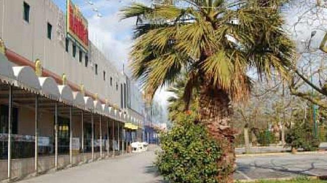 Focolaio Covid presso Keidea, il comune ordina la chiusura. Le precisazioni dell’azienda. Paura per altri casi nelle scuole