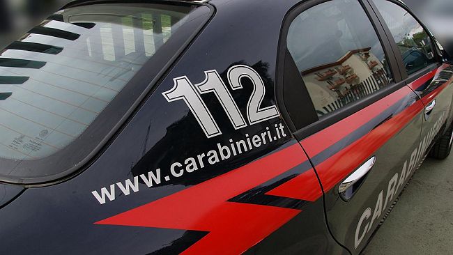 Trapani: Sorpresi con sostanza stupefacente occultata nell’abitazione: un arresto ed una denuncia