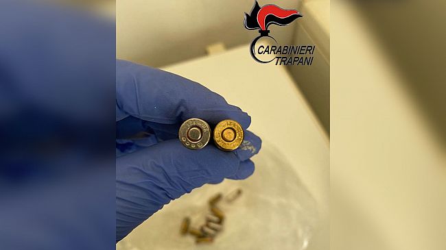 Marsala. Munizioni sul posto di lavoro: denunciato un 55enne