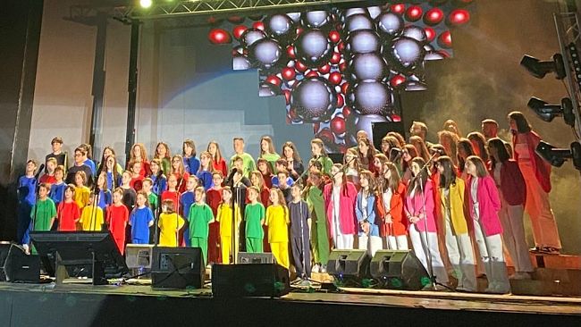 Erice, successo per il concerto “Che Tormentone” del Coro Trentapiedi