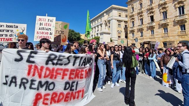 Fridays For Future Trapani risponde allo studente Manuel Ruggirello