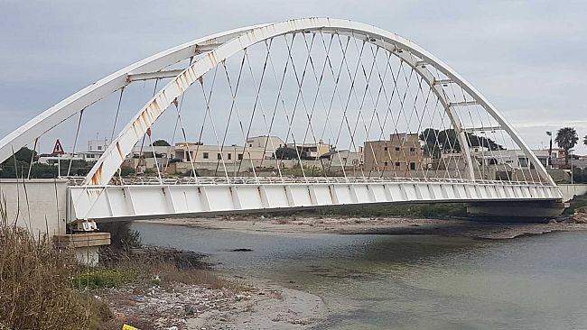 Chiuso il ponte Arena dal 2 al 4 agosto. Ispezioni in piena estate? Burocrazia… 