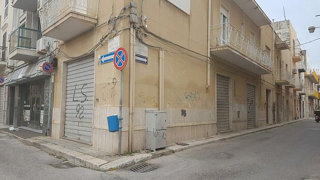 Mazara, dopo la nostra segnalazione, messo in sicurezza contatore in via Boscarino.