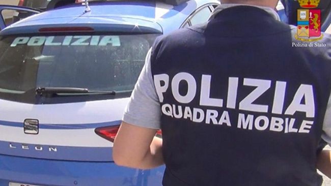 Coppia di giovani rapinata a Trapani