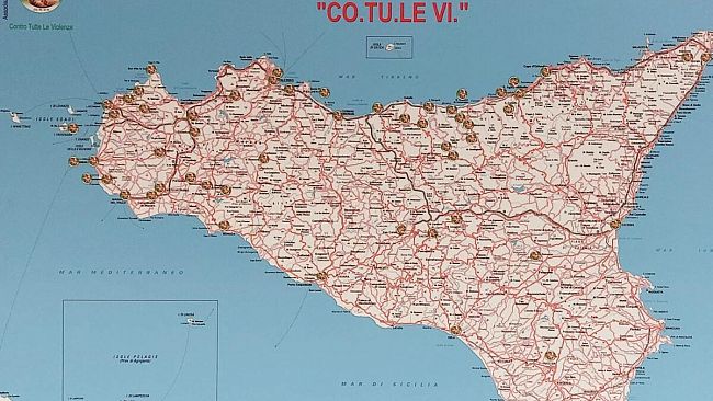 Trapani, giovane ragazza vive per strada: l'appello di CO.TU.LEVI