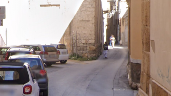 Trapani, allarme in centro per la scarsa illuminazione