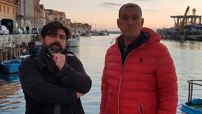 VIDEO – L’armatore Mimmo Asaro: “vendiamo il porto di Mazara all’Emiro del Qatar così provvede all’escavazione”