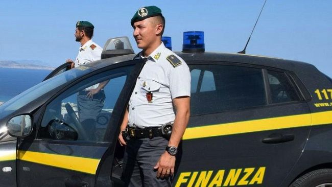 GdF Marsala: sbarchi “fantasma” a Pantelleria. Fermato scafista tunisino