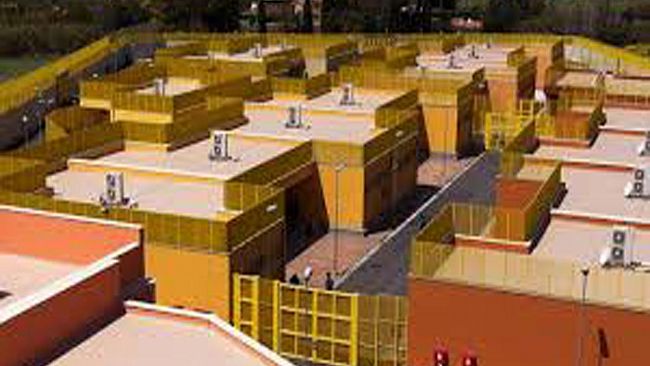 Migranti, caccia a strutture nell’ex provincia di Trapani per quarantena covid-19. Rischio nuovo business