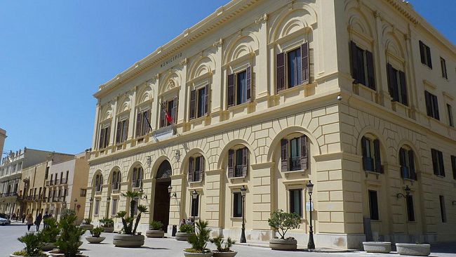 Pedofilia, arrestato dipendente del Comune di Trapani