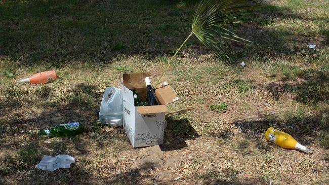Tonnarella: di giorno “bandiera verde”, di notte pirati e terra di nessuno…