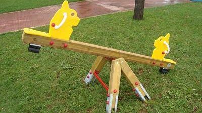 PETROSINO – Nuovi giochi per bambini al Parco della Pace