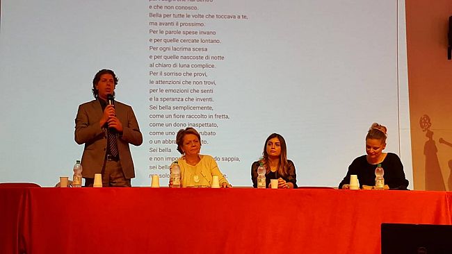 Campobello, un convegno e un film nell’Istituto comprensivo “Pirandello – S.G. Bosco” per dire “No” alla violenza sulle donne