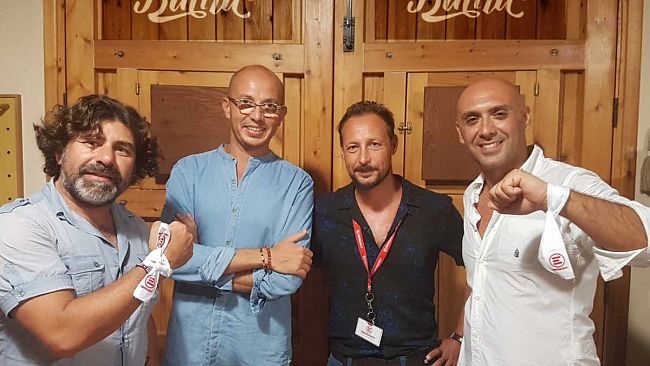 VIDEO – Batita, prima serata “Revival” con beneficenza ad Emergency