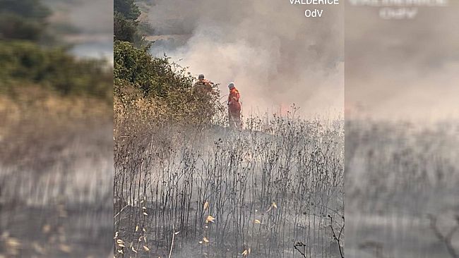 Valderice, incendio in corso in contrada Lentina 