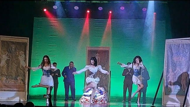 Mazara, al teatro Rivoli lo spettacolo “Snow White e Lo Specchio riflesso“