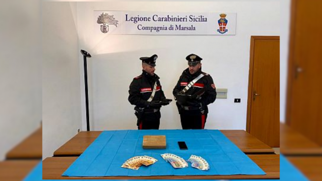 Arrestato a Marsala un 26enne con oltre 1 kg di cocaina nascosta in auto