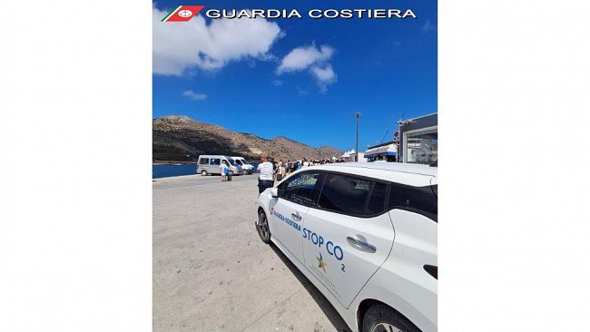 Giro di vite della guardia costiera sulla sicurezza in porto: sanzioni e sequestri a Favignana  