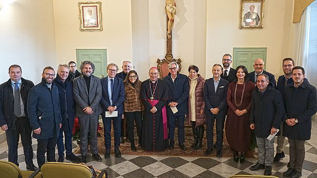 Il Vescovo Giurdanella incontra gli amministratori dei Comuni della Diocesi  