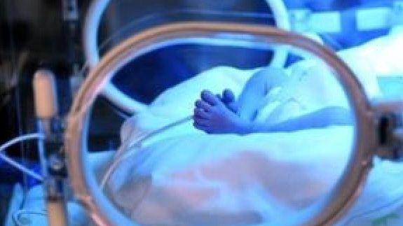 neonata-muore-poche-ore-dopo-il-parto-disposta-lautopsia