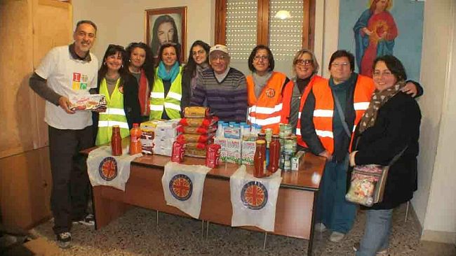 Mazara, la raccolta alimentare per i poveri si è svolta il 3 dicembre 2016