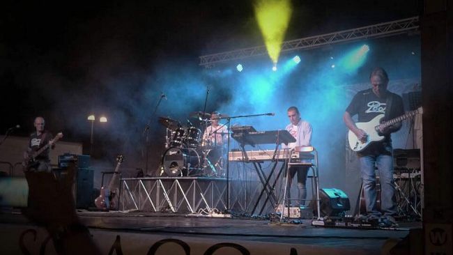 “Amici per sempre”, venerdì, in piazza favoroso a tre fontane, cover band dei Pooh in concerto