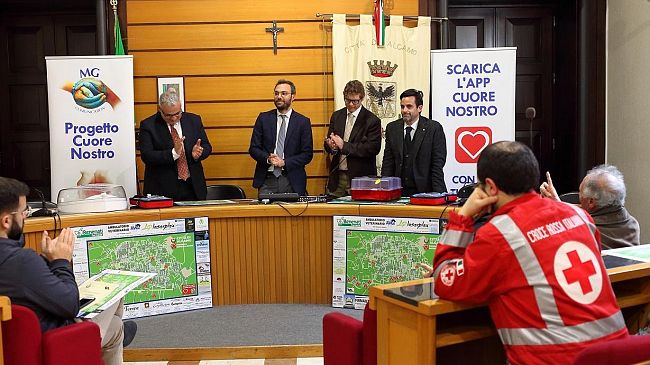 Alcamo: la città si dota di altri 2 defibrillatori