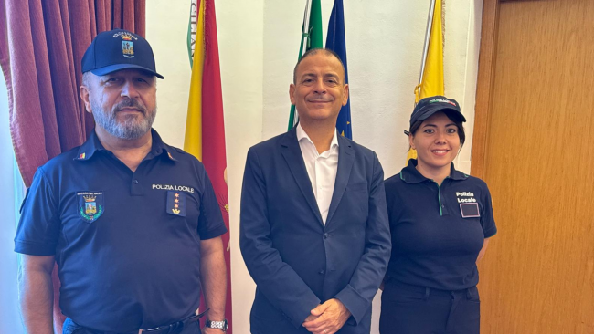 Mazara, ​accolta in Comune l’agente di Polizia Municipale Caterina Cavalca