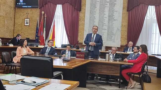 Marsala. Presentata in Consiglio comunale la nuova Giunta, cui ha fatto seguito il dibattito politico 