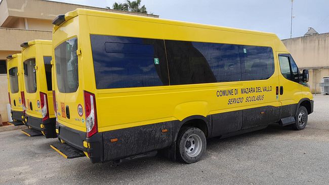 Mazara, Consegnato il terzo scuolabus a metano acquistato dal Comune