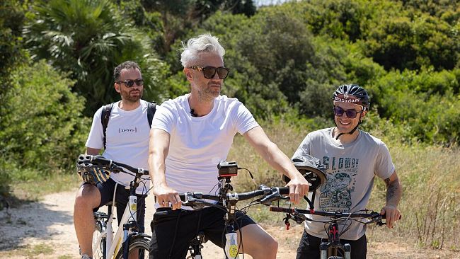 In bici tra templi e reperti alla scoperta di nuovi percorsi