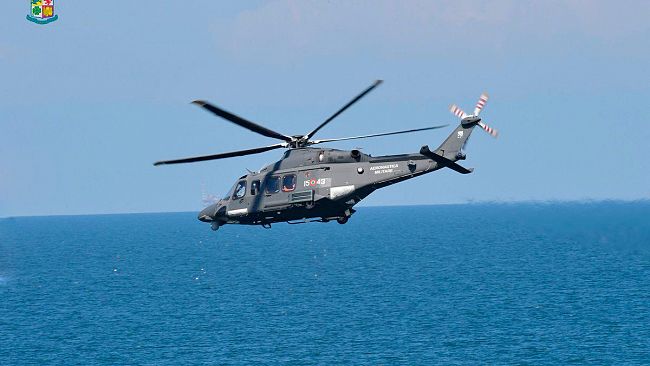 Aeronautica, soccorso aereo: elicottero recupera un marittimo da nave petroliera a largo di Trapani