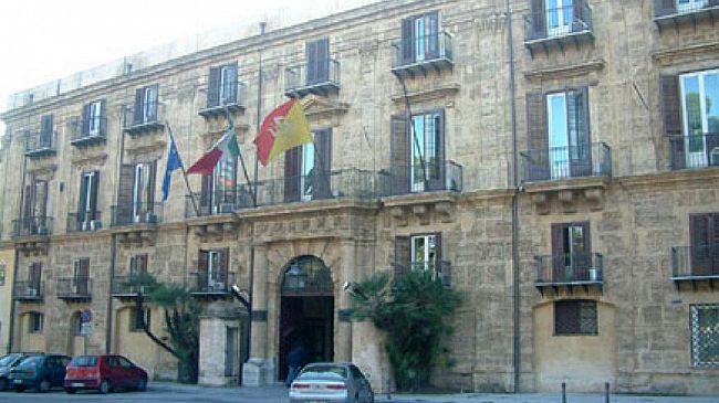 Schifani interviene sul personale della Regione. «In tre anni quasi 1.400 nuove assunzioni»