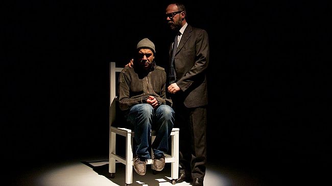 Humor inglese nel rapporto tra un padre e un figlio domenica al Teatro Selinus