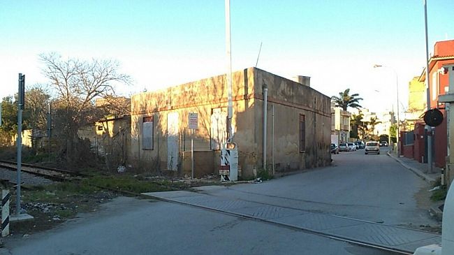 Passa al comune la casa cantoniera di via Mongitore delle ferrovie